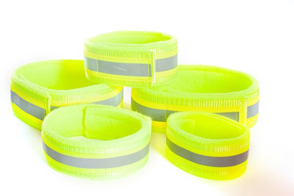 neongelbes Reflektorhalsband mit Klettverschluss in verschiedenen Größen.